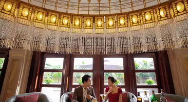 Lobby Bar